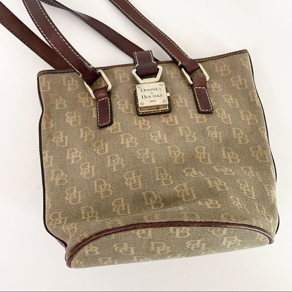 VINTAGE Dooney & Bourke Signature Logo Bucket Bag - Picture 4 of 7